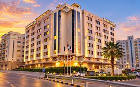 Golden Tulip Muscat